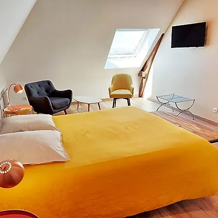 Otel Les Jacquemarts Normands 3*