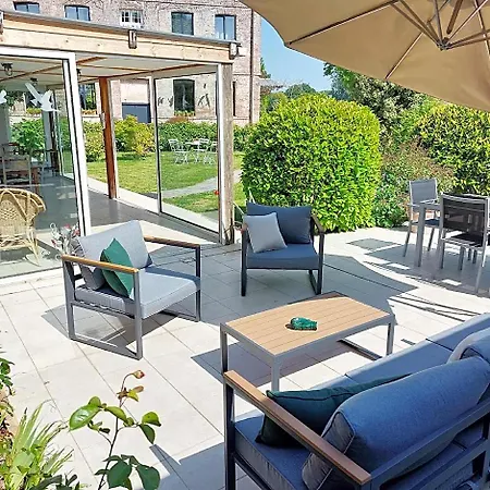 Otel Les Jacquemarts Normands 3*